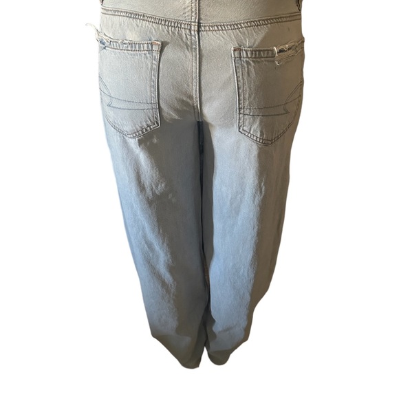 American Eagle Light wash straight wide leg Jeans - Picture 2 of 8